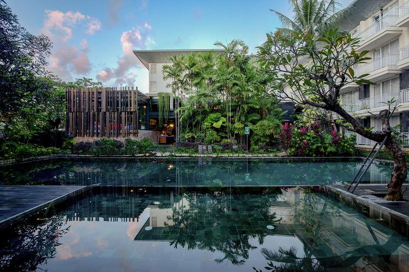 THE 1O1 Bali Fontana Seminyak - Havuz