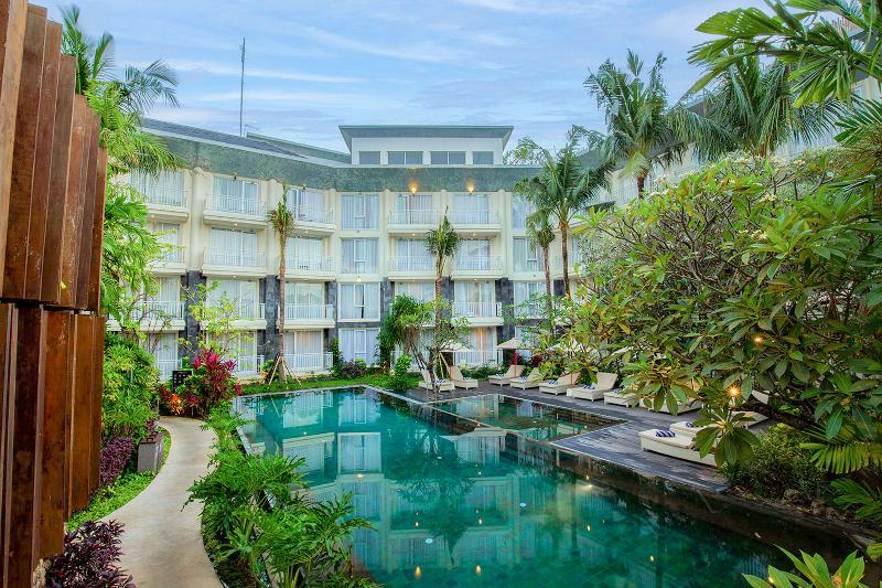 THE 1O1 Bali Fontana Seminyak - Havuz