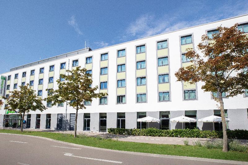 Holiday Inn Express Augsburg - Genel