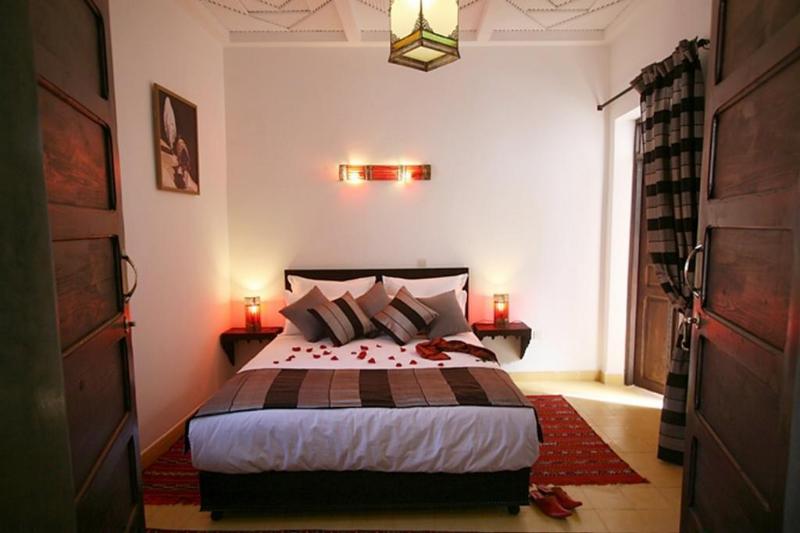 Riad Shaloma - Genel