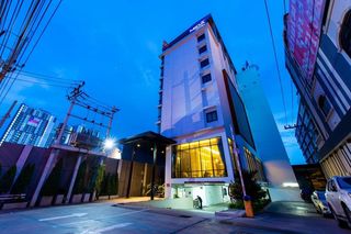 Mida Hotel Ngamwongwan fotoÄŸrafÄ±