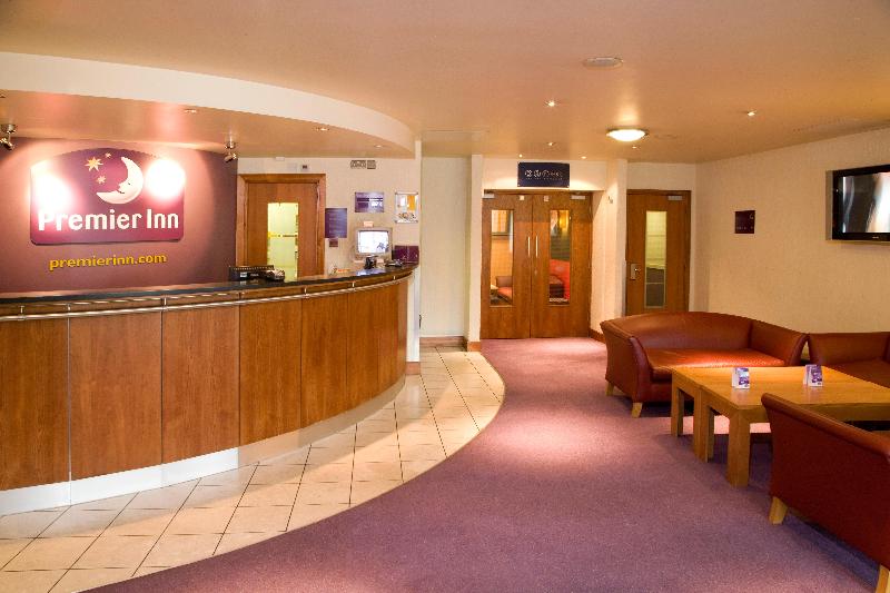 Premier Inn Heathrow Airport - M4/J4 - Lobi