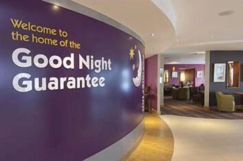 Premier Inn Heathrow Airport Terminal 5 - Lobi