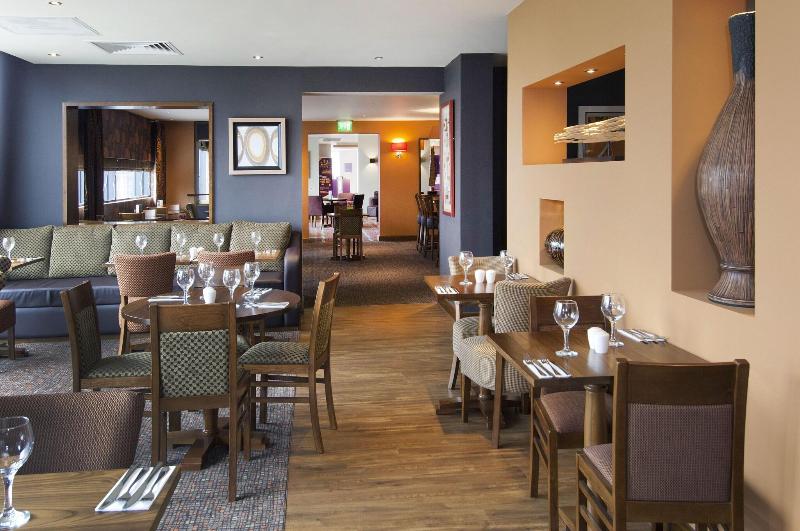 Premier Inn Heathrow Airport Terminal 5 - Restoran