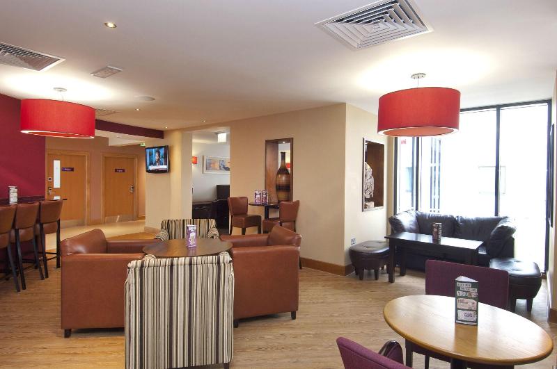 Premier Inn Heathrow Airport Terminal 5 - Restoran
