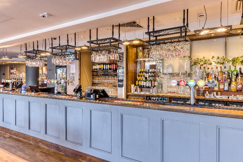 Premier Inn London Gatwick Airport - Bar