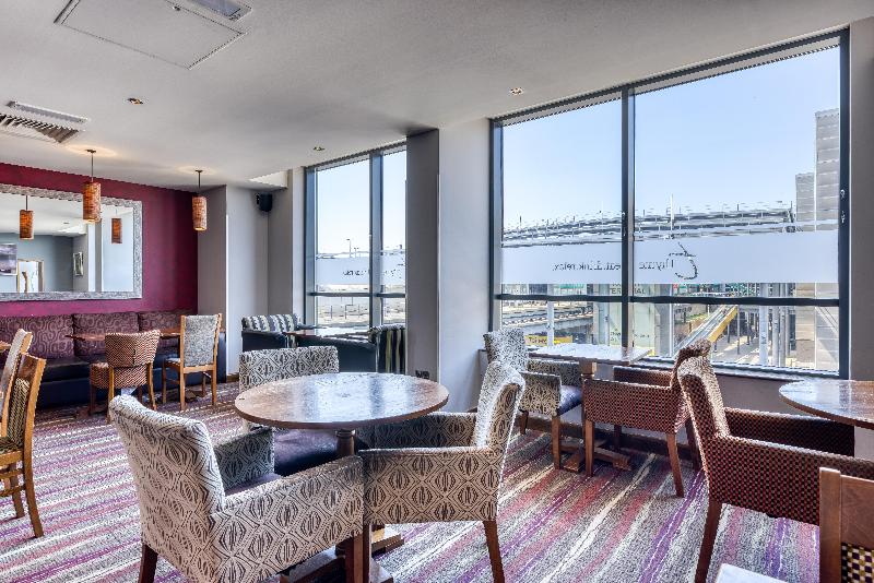 Premier Inn London Gatwick Airport - Restoran
