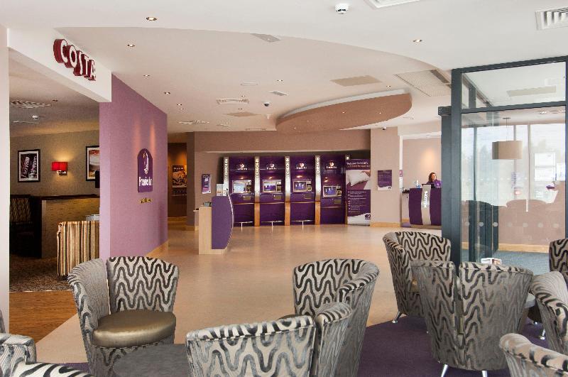 Premier Inn London Stansted Airport - Lobi
