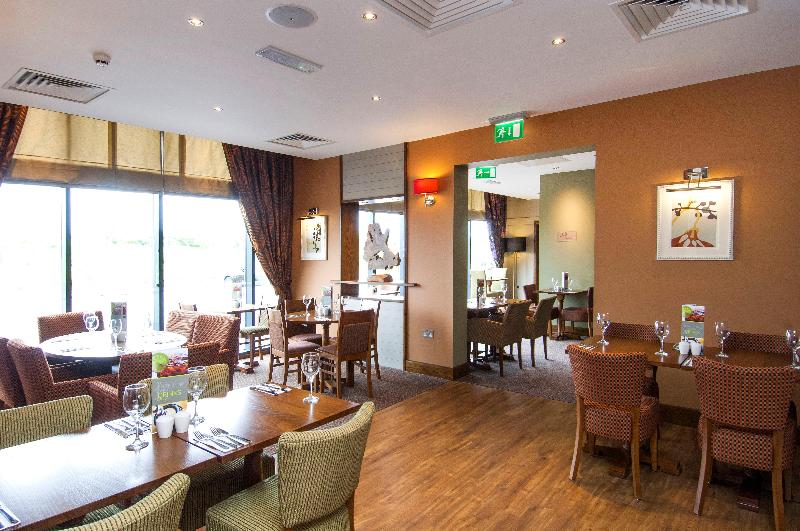 Premier Inn London Stansted Airport - Restoran