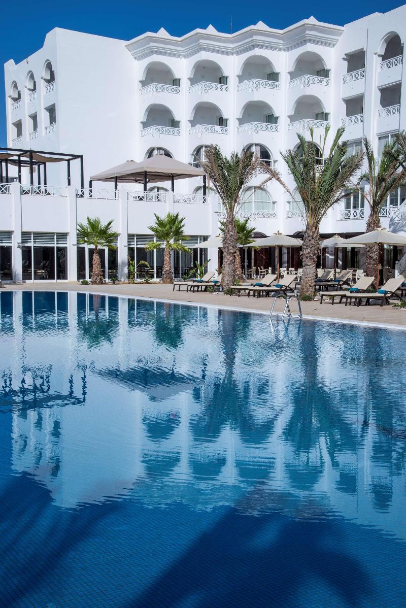 Radisson Blu Resort & Thalasso Hammamet - Havuz