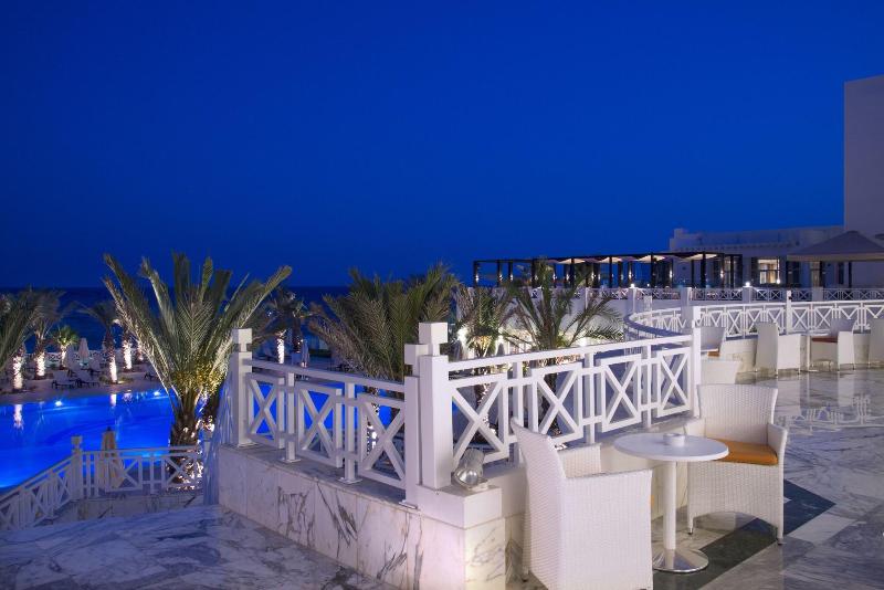 Radisson Blu Resort & Thalasso Hammamet - Teras