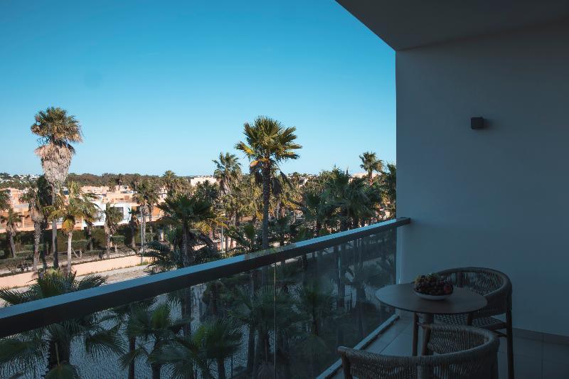 Wine & Books by the sea - Algarve Resort - Oda