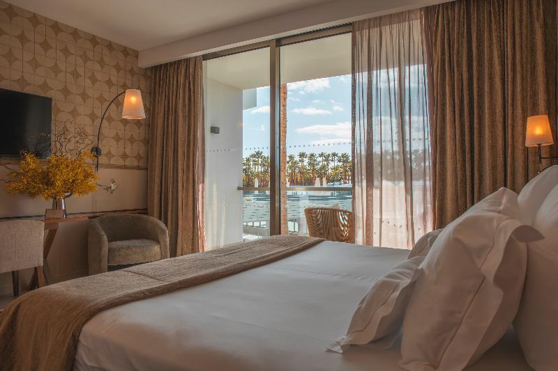 Wine & Books by the sea - Algarve Resort - Oda