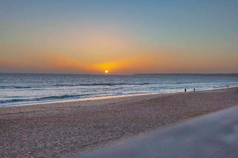 Wine & Books by the sea - Algarve Resort - Plaj