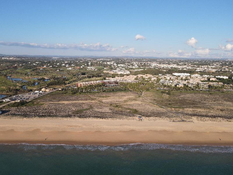 Wine & Books by the sea - Algarve Resort - Plaj