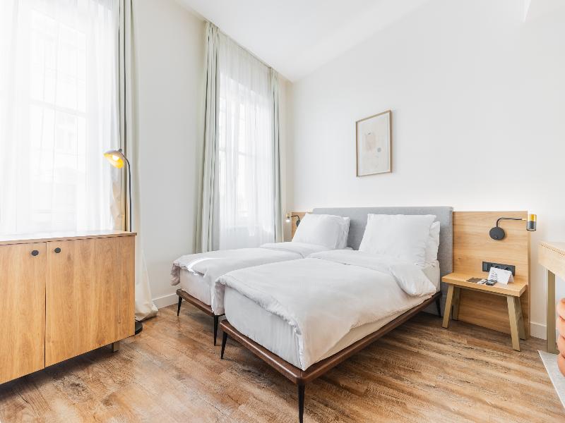 Forty Plus One Hotel Vienna - Oda