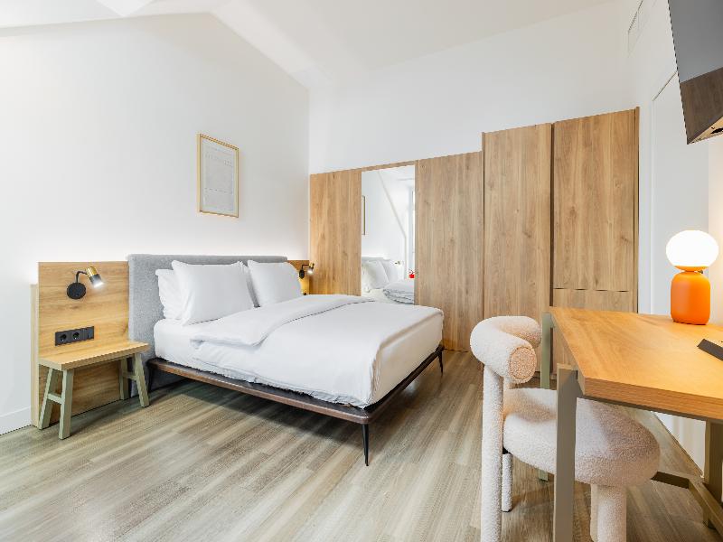 Forty Plus One Hotel Vienna - Oda