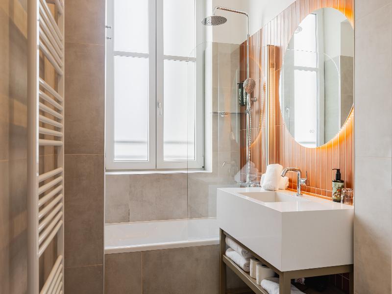 Forty Plus One Hotel Vienna - Oda