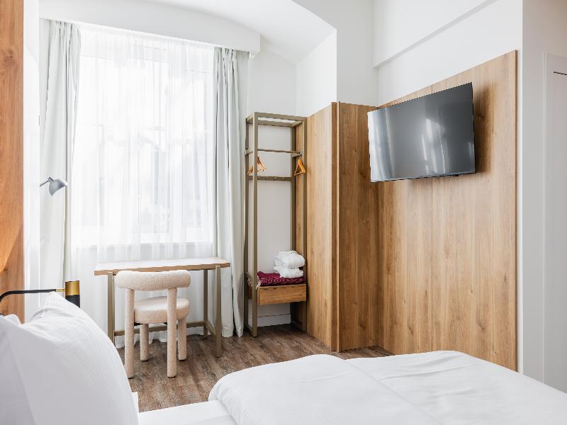Forty Plus One Hotel Vienna - Oda