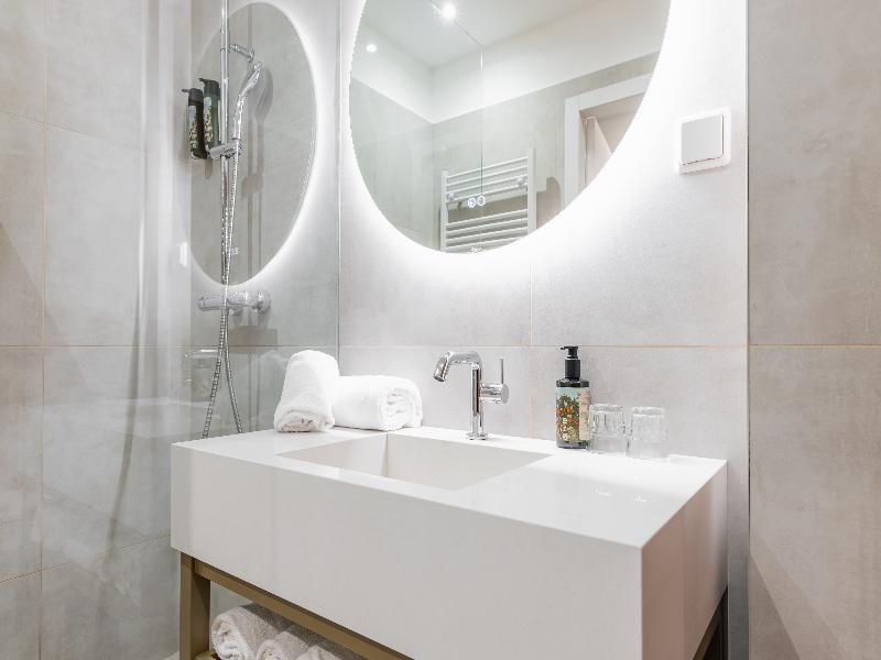 Forty Plus One Hotel Vienna - Oda