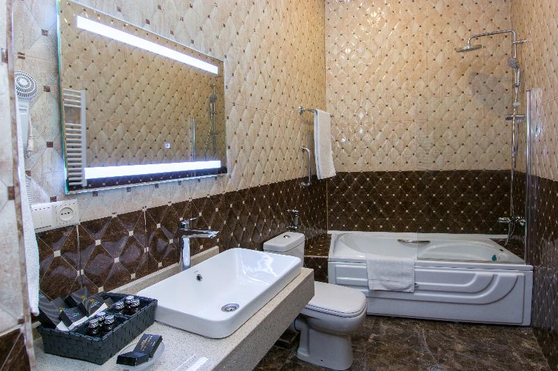 River Side Hotel Tbilisi - Oda