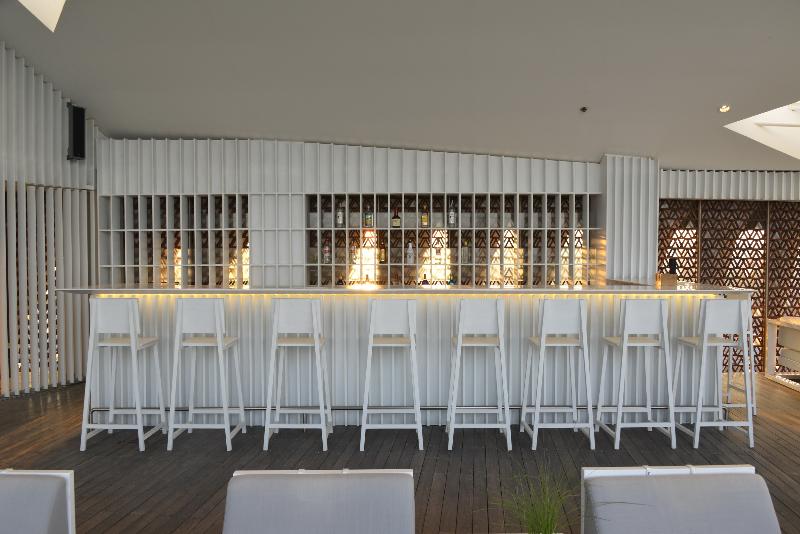 Ize Seminyak by LifestyleRetreats - Bar