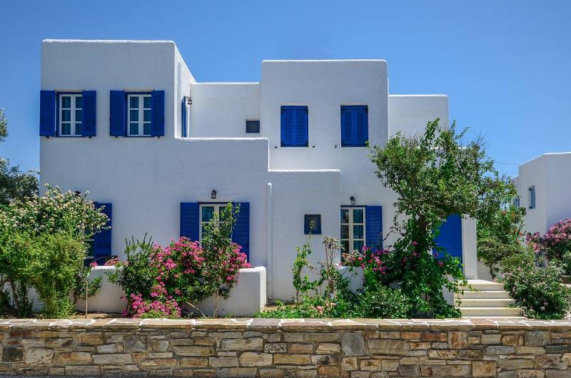Agia Anna Studios - Genel