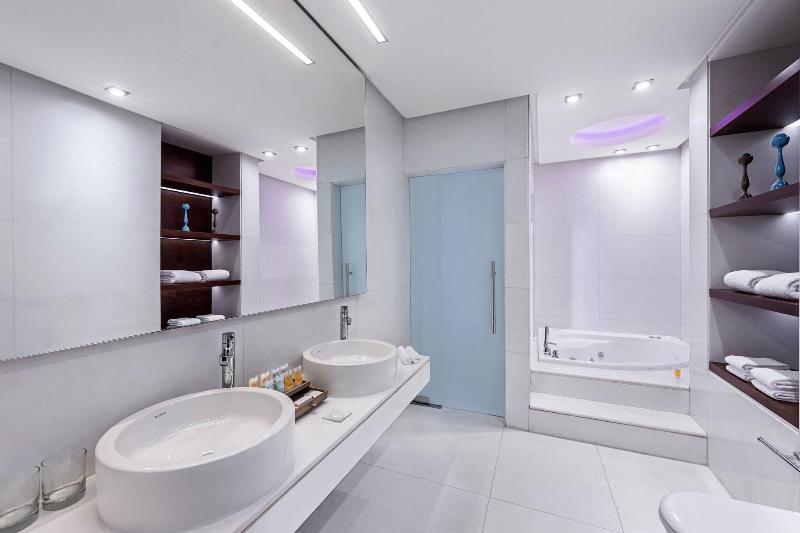 Four Points by Sheraton Doha - Oda