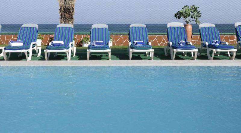 Resort Sur Beach Holiday - Havuz