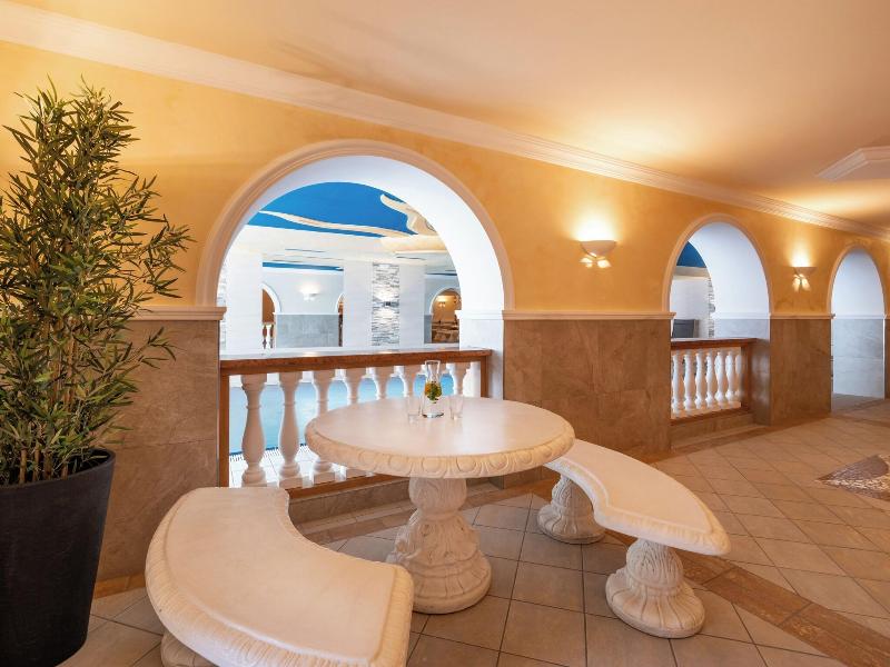Hotel Alpina - Havuz