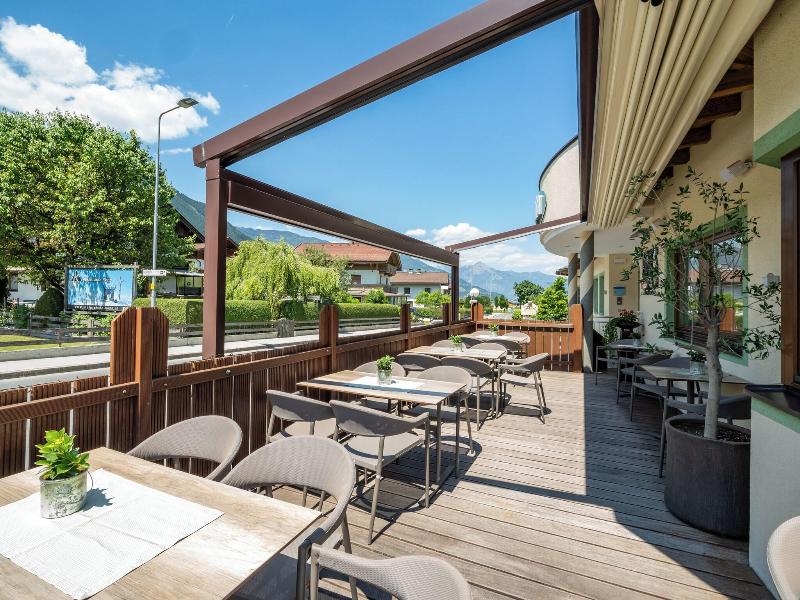 Hotel Alpina - Teras