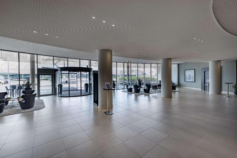 Radisson Blu Hotel, Hamburg Airport - Lobi