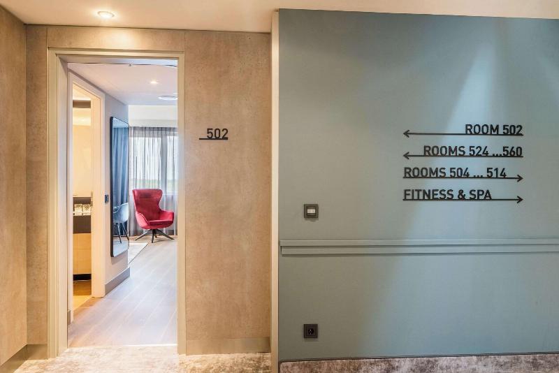 Radisson Blu Hotel, Hamburg Airport - Lobi