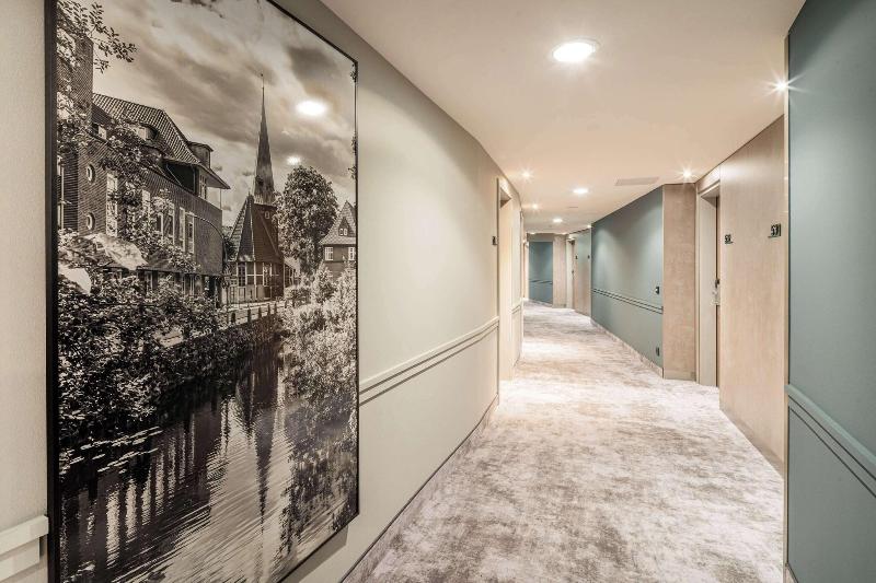 Radisson Blu Hotel, Hamburg Airport - Lobi