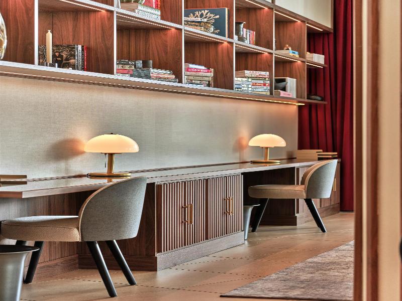 Radisson Blu Hotel, Hamburg Airport - Lobi