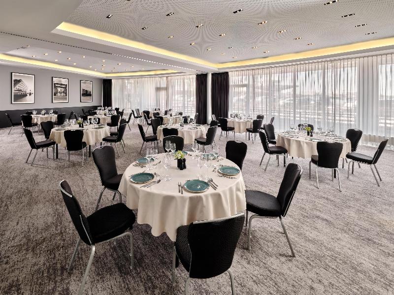 Radisson Blu Hotel, Hamburg Airport - Toplantı