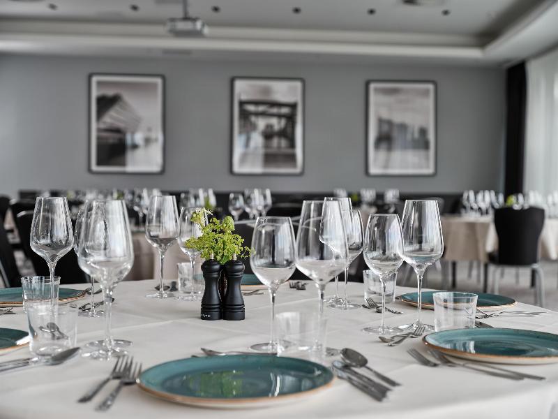 Radisson Blu Hotel, Hamburg Airport - Toplantı