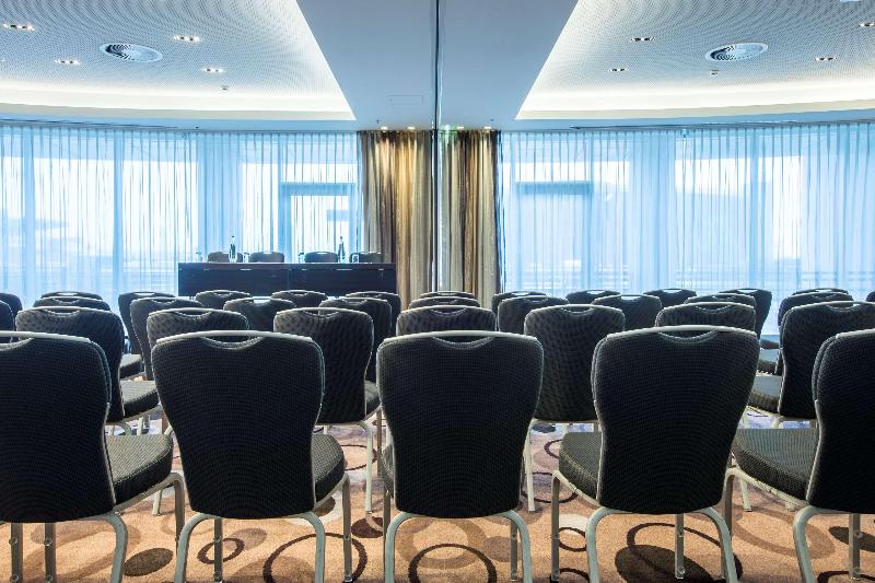 Radisson Blu Hotel, Hamburg Airport - Toplantı