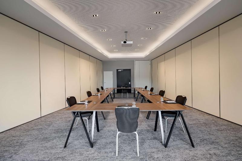 Radisson Blu Hotel, Hamburg Airport - Toplantı