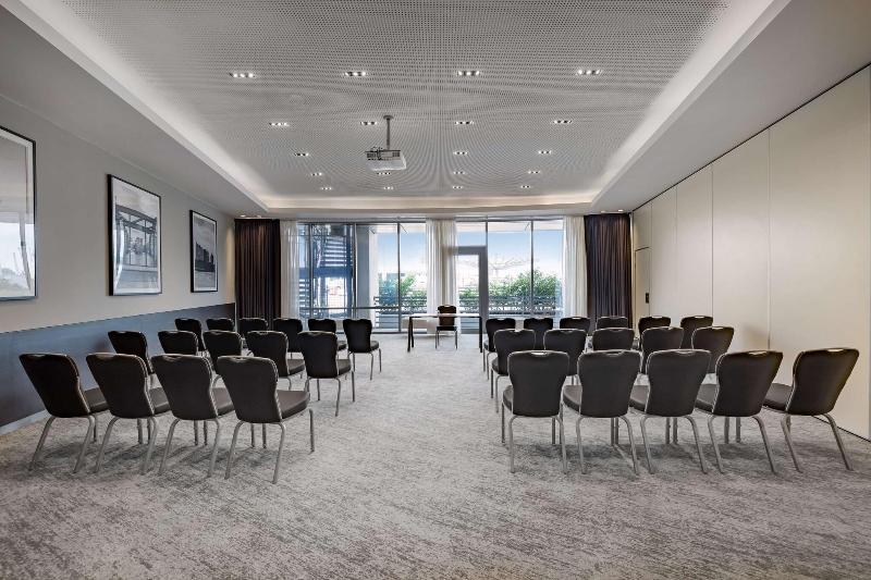 Radisson Blu Hotel, Hamburg Airport - Toplantı