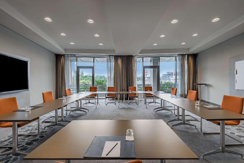 Radisson Blu Hotel, Hamburg Airport - Toplantı