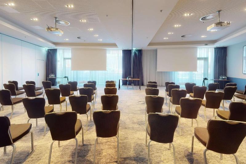 Radisson Blu Hotel, Hamburg Airport - Toplantı