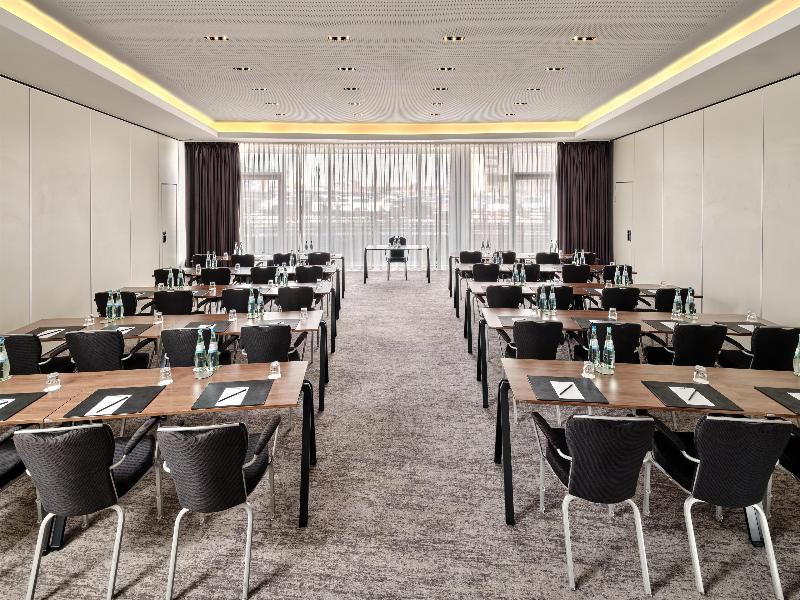 Radisson Blu Hotel, Hamburg Airport - Toplantı