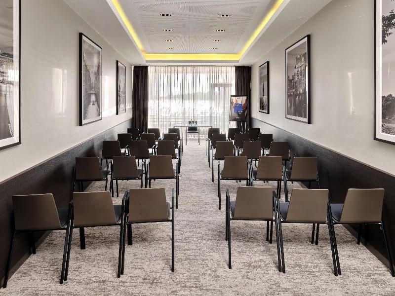 Radisson Blu Hotel, Hamburg Airport - Toplantı