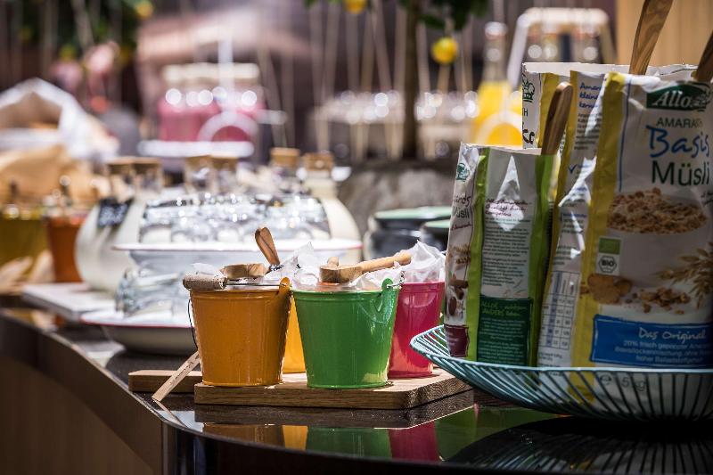 Radisson Blu Hotel, Hamburg Airport - Restoran