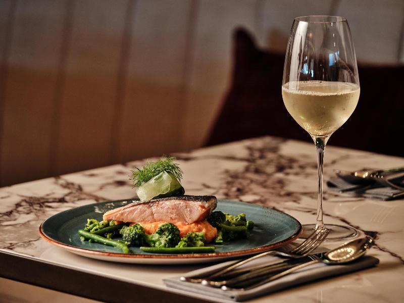 Radisson Blu Hotel, Hamburg Airport - Restoran