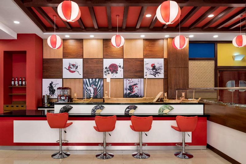 Ramada by Wyndham Dubai Deira - Restoran