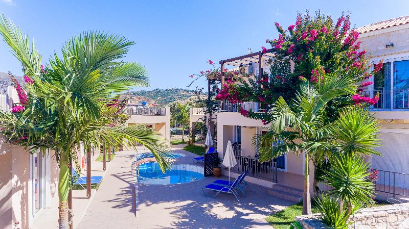 Azure Beach Villas - Genel