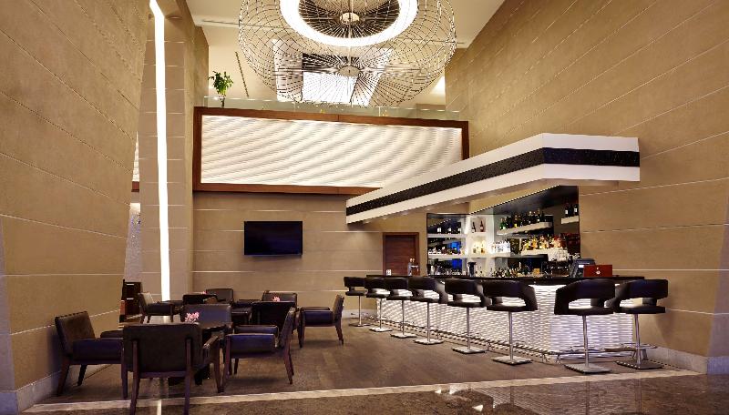 Radisson Blu Hotel, Batumi - Bar