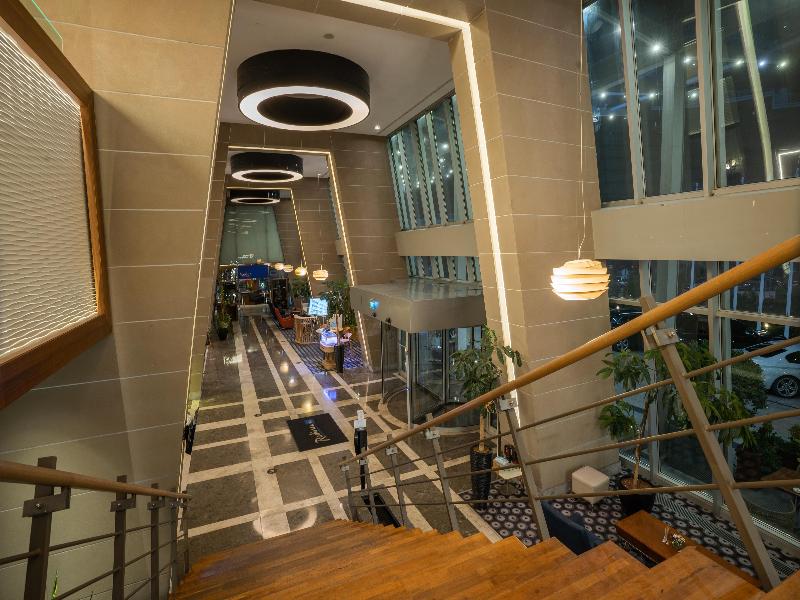 Radisson Blu Hotel, Batumi - Lobi